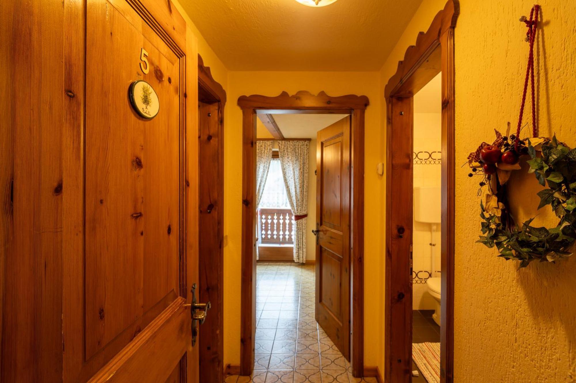 Residence L'Arcobi 리비뇨 외부 사진